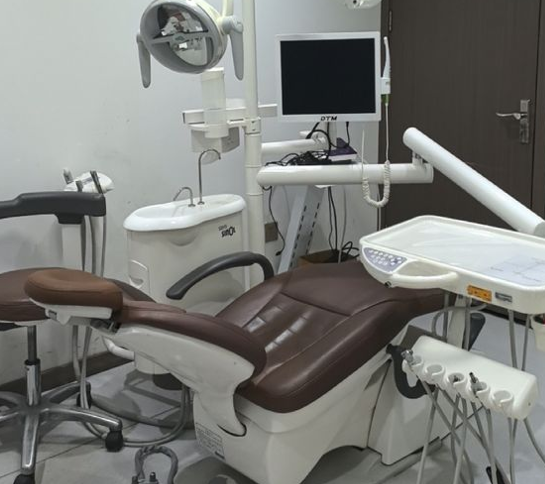 二、金华金豪口腔优越地理位置与长效营业时间：让看牙不再是“难事”