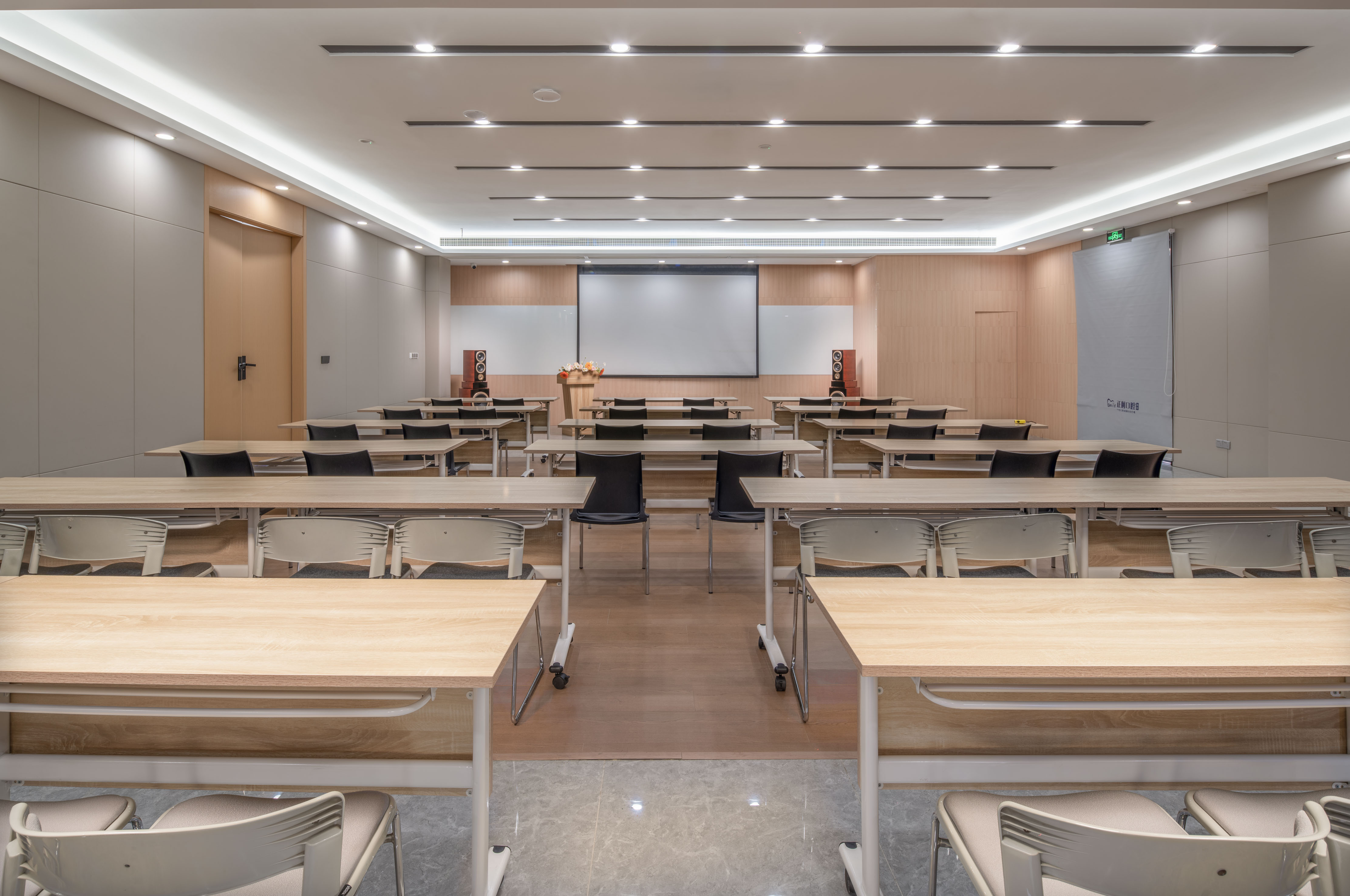 一、重庆南岸吴正舸口腔诊所基础信息