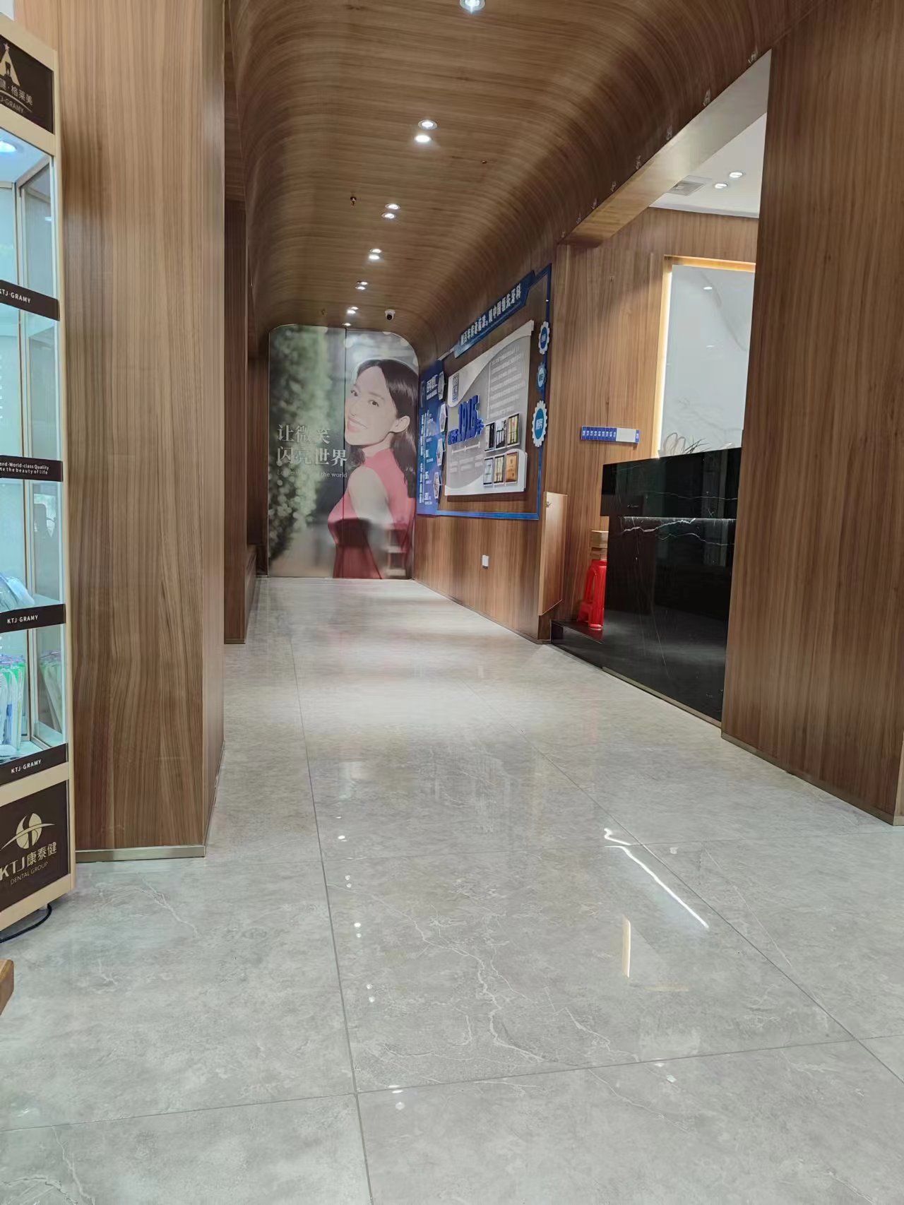 二、 广州德仁口腔医生“天团”还是新手练级？—— 团队与技术篇