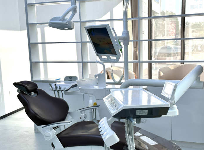 上海利齿口腔诊所